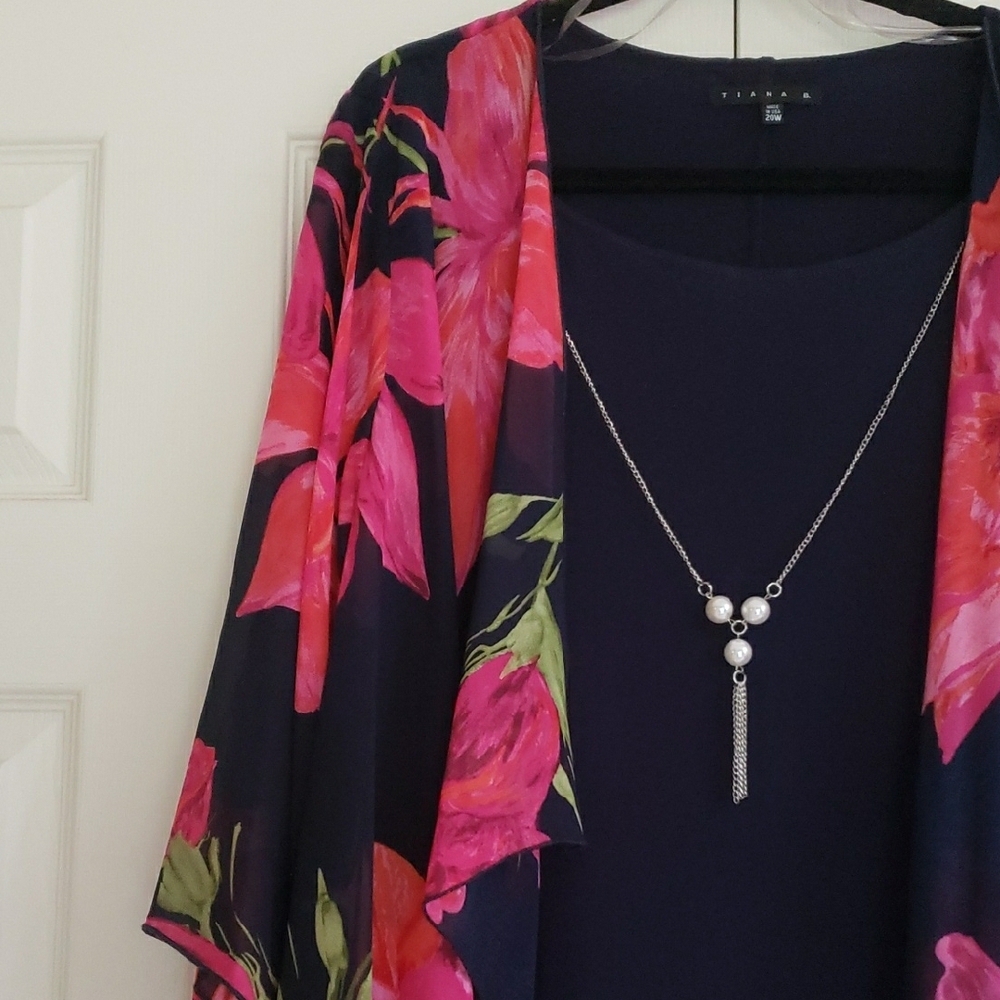 Tiana B Women's Printed Floral Chiffon Mock Overlay Kimono Dress w/Necklace - Picture 3 of 14